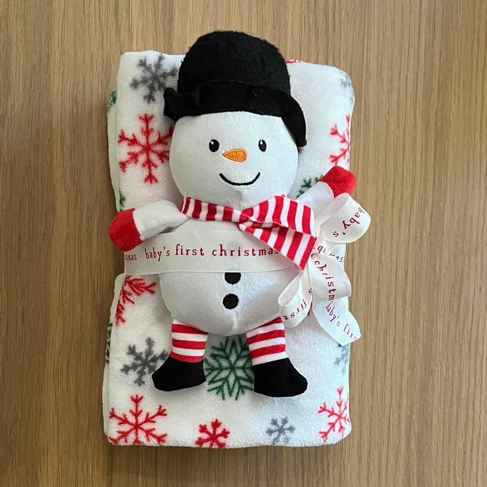 Hallmark, Baby’s First Christmas set, Snowman and Blanket, Plush Gift Set